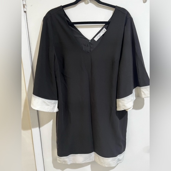 ALI & JAY Elegant Black Dress with White Accents - Picture 6 of 10